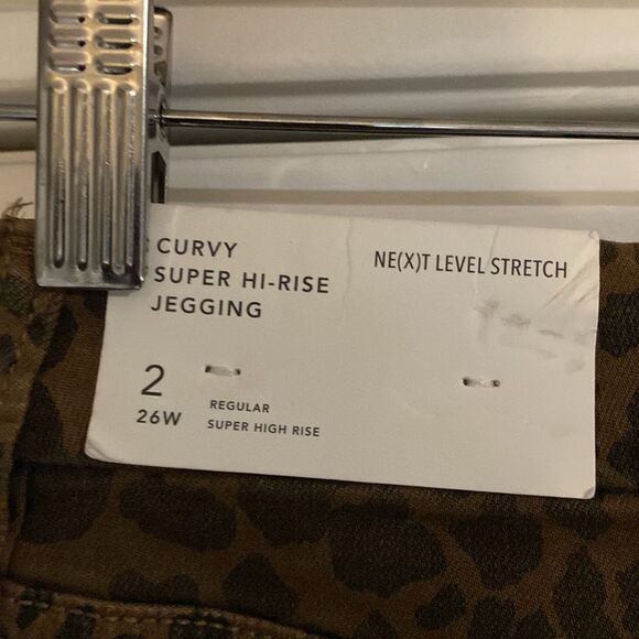 NWT NEW American Eagle Animal Print Curvy Super Hi-Rise Jeggings Size 2 - Picture 5 of 6